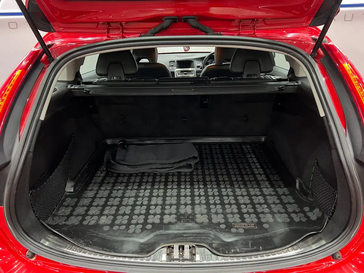 2016-volvo-v60-20td-d4-se-lux-geartronic-big-61