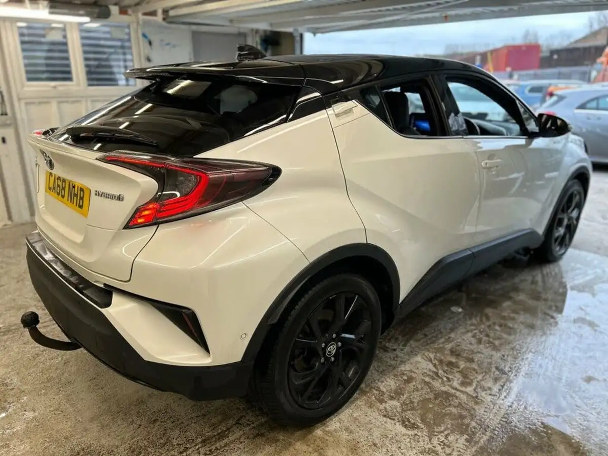 2018-toyota-c-hr-18-vvt-i-dynamic-foc-sport-pack-big-31