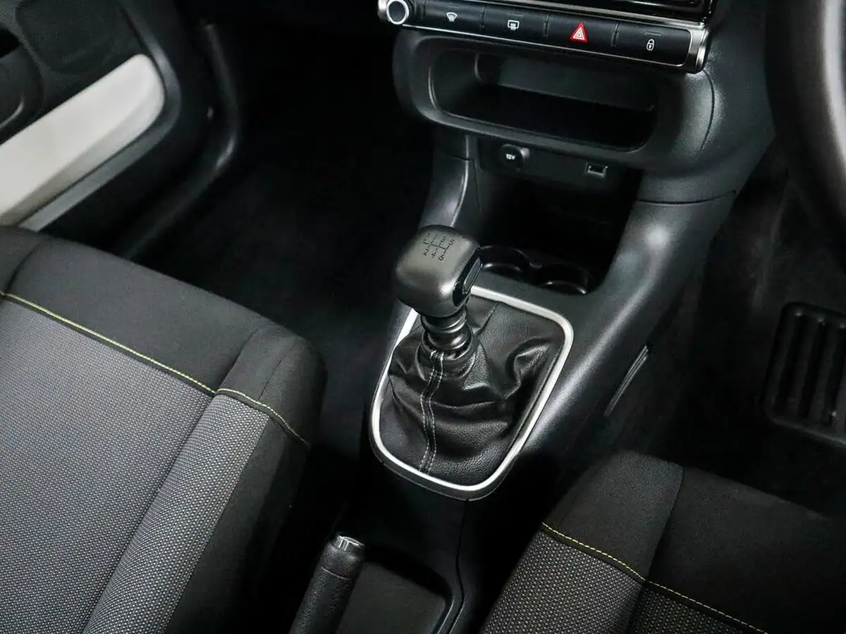 2021-citroen-c3-12-puretech-shine-110ps-big-27