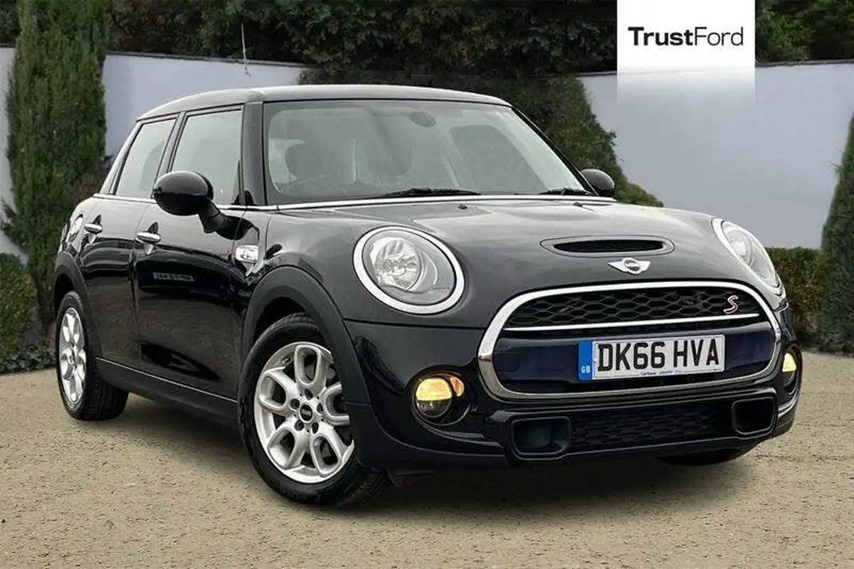 2016-mini-cooper-20td-cooper-sd-170bhp-ss-hatchback-5d-big-0