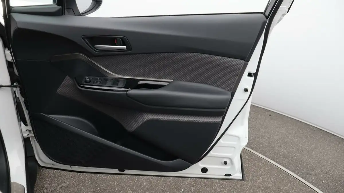 2022-toyota-c-hr-18-vvt-i-excel-big-15