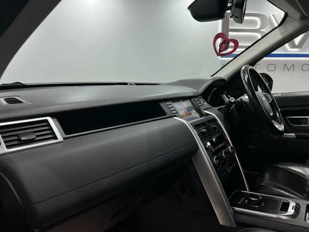 2017-land-rover-discovery-sport-20td4-se-tech-182ps-suv-auto-big-47
