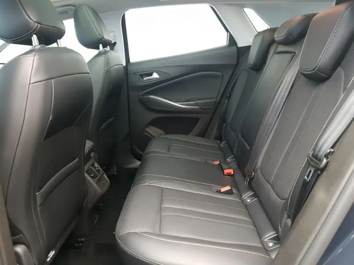 2019-vauxhall-grandland-x-12-elite-nav-big-5
