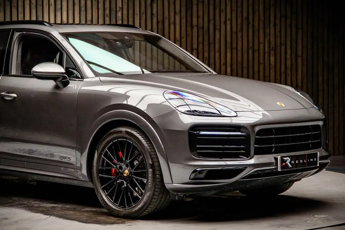 2023-porsche-cayenne-40-v8-gts-station-wagon-big-9