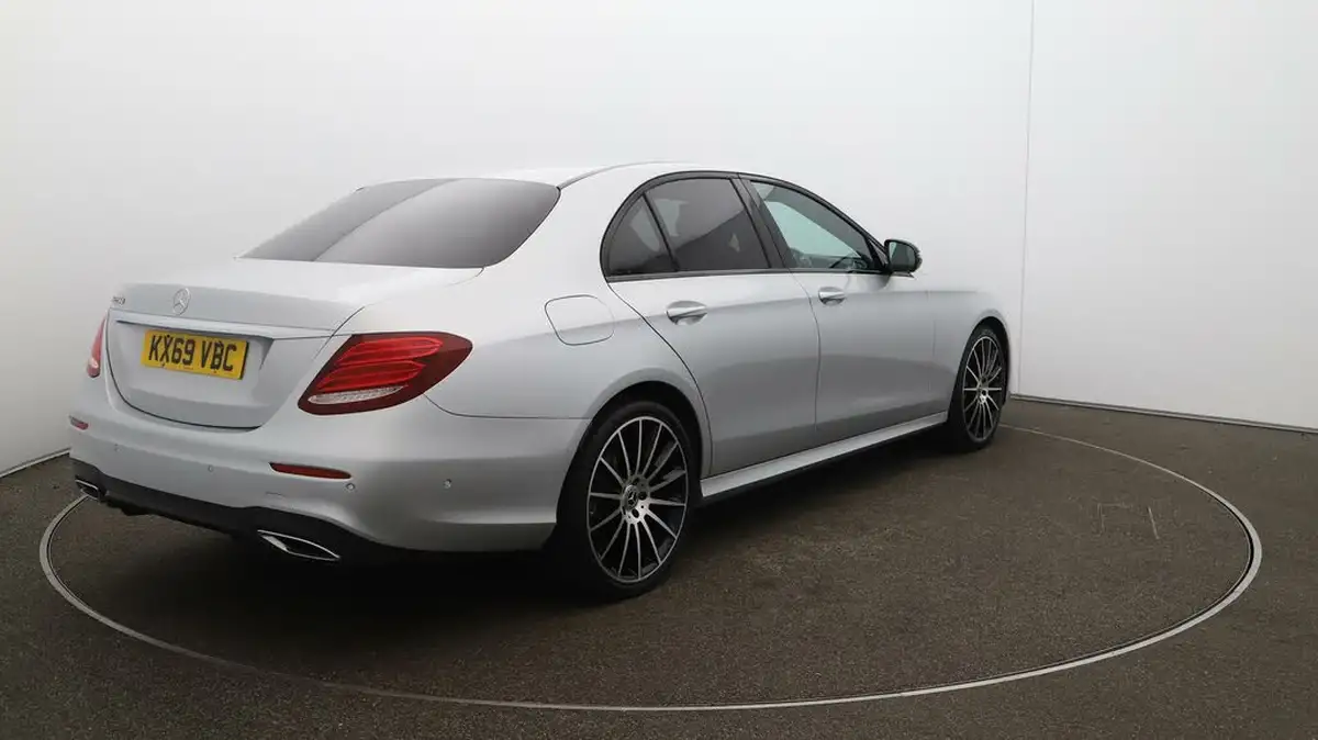 2019-mercedes-benz-e-class-20d-e220d-amg-line-night-edition-premium-saloon-4d-big-7