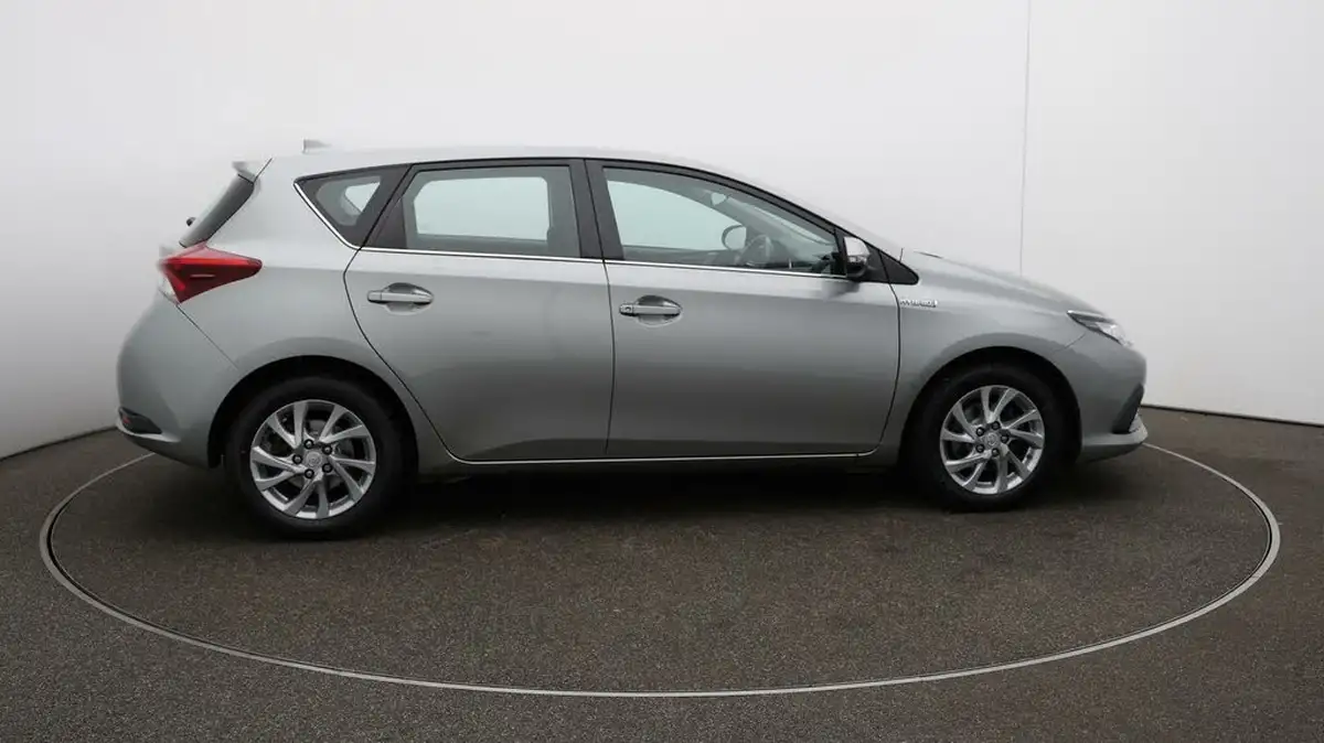 2018-toyota-auris-18-vvt-i-hsd-icon-tech-hatchback-big-41