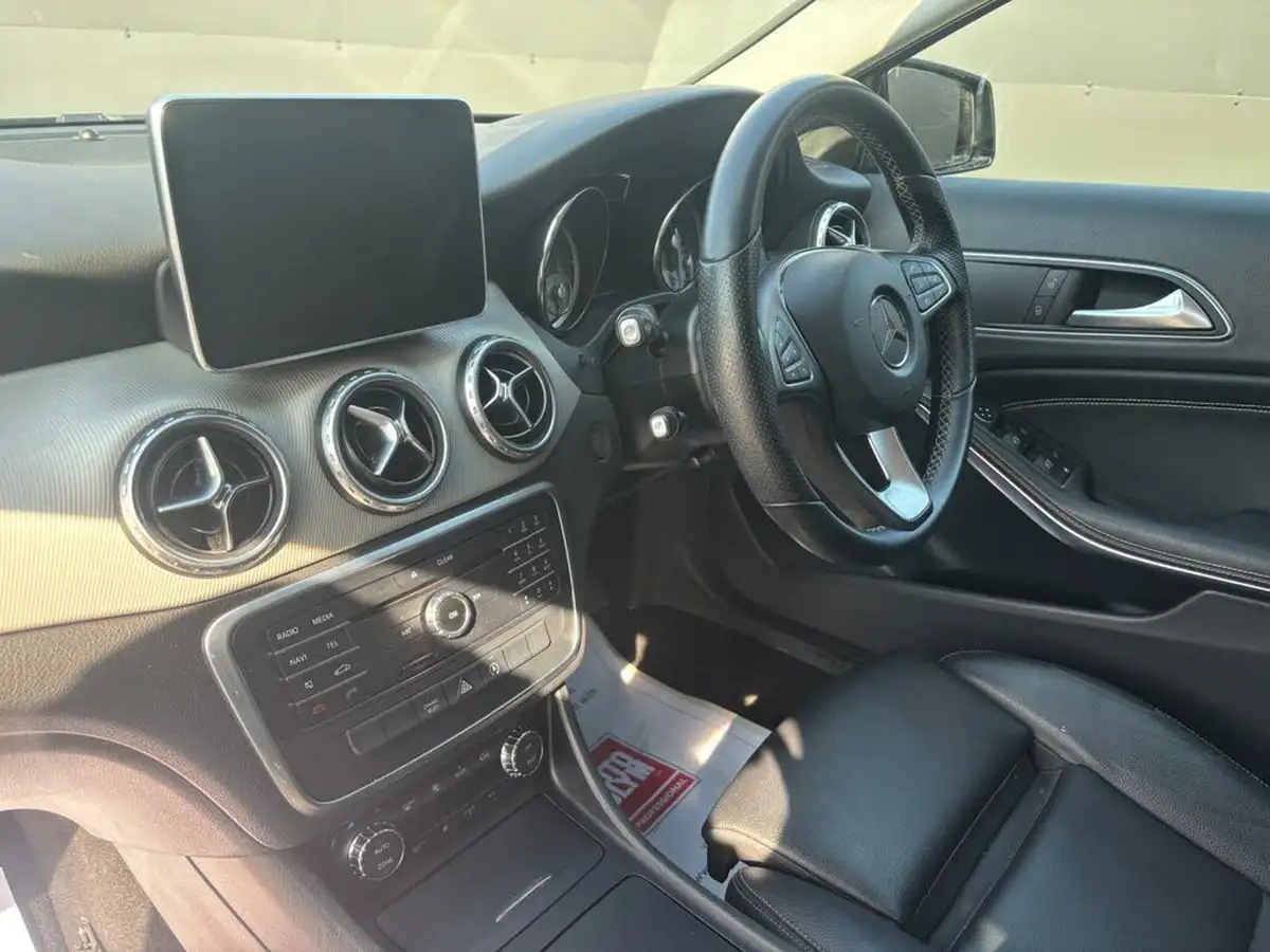 2016-mercedes-benz-gla-class-21d-gla-200d-sport-ss-7g-dct-big-27