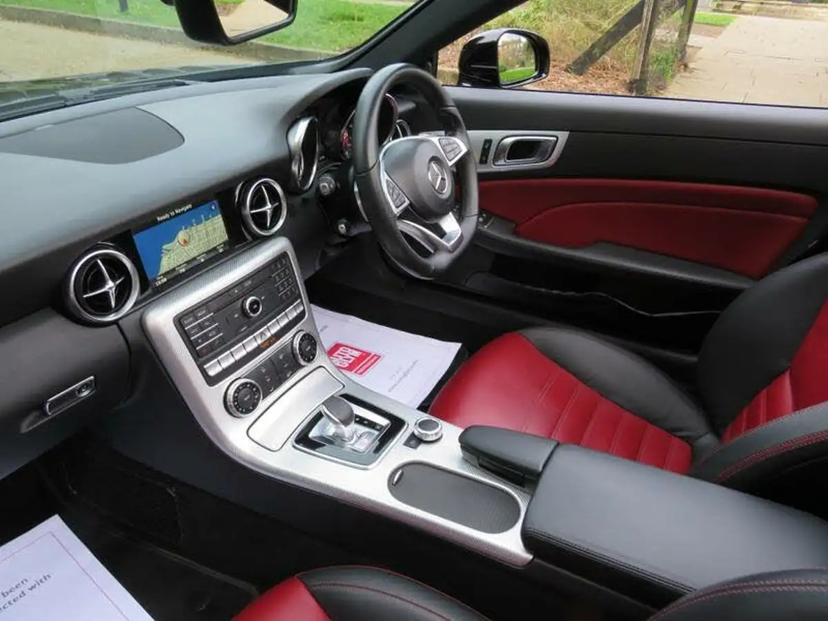 2017-mercedes-benz-slc-21d-slc250d-amg-line-big-5