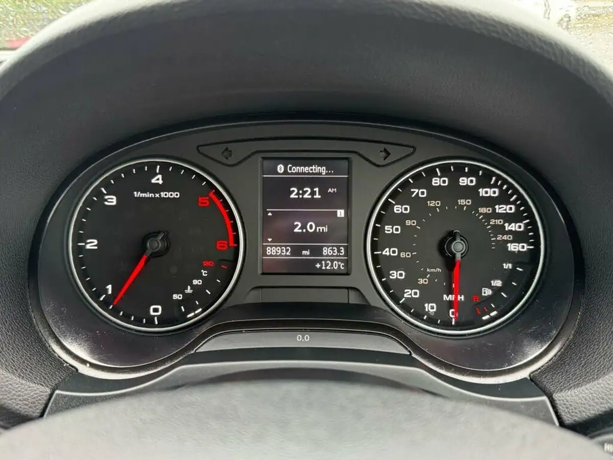 2013-audi-a3-16td-se-hatchback-3d-big-37
