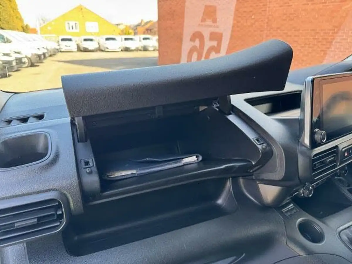 2021-peugeot-partner-15-bluehdi-1000-professional-100ps-eu6dt-panel-big-31