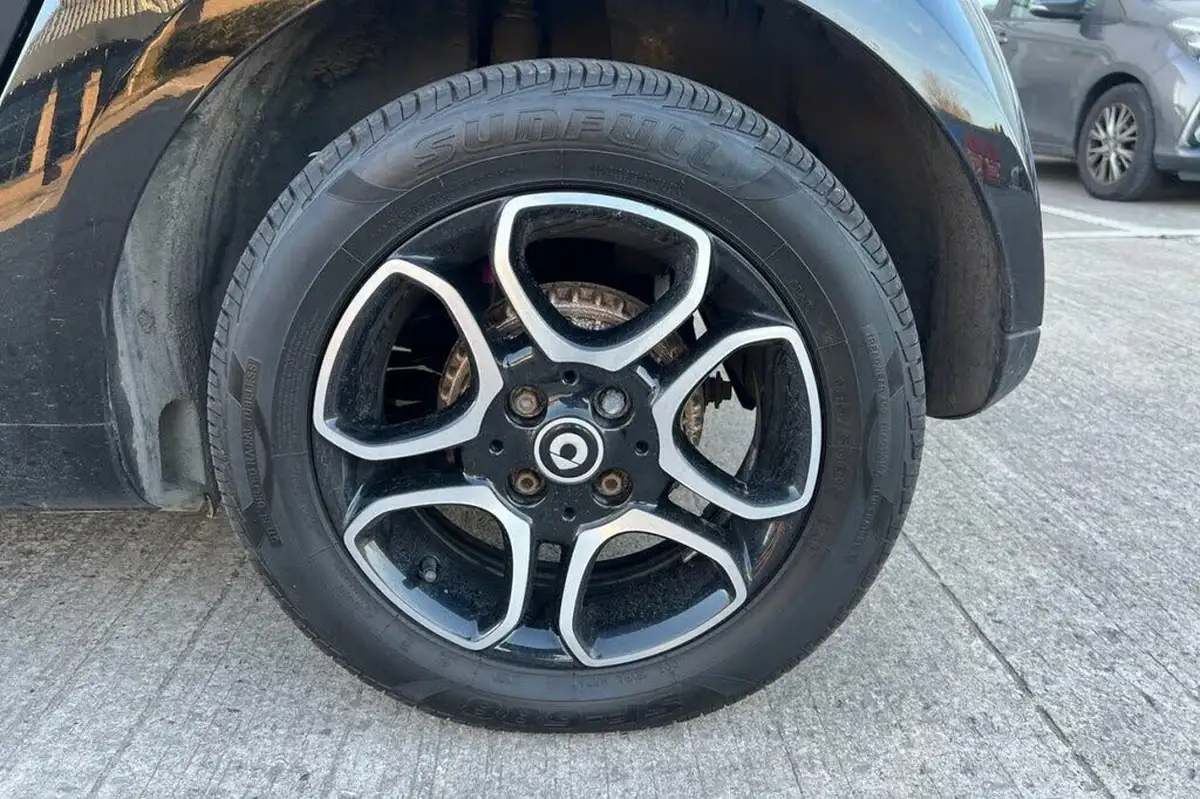 2018-smart-fortwo-09-prime-89bhp-ss-cabriolet-big-18