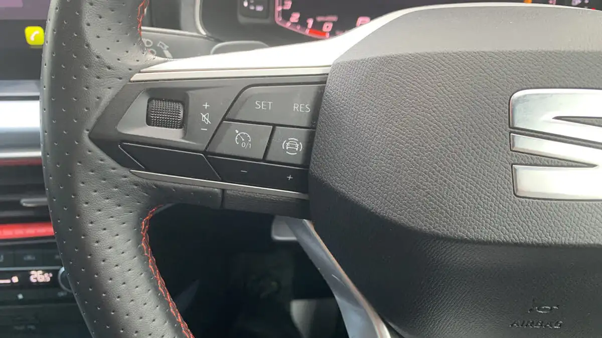 2021-seat-arona-10-tsi-fr-sport-110ps-dsg-big-22
