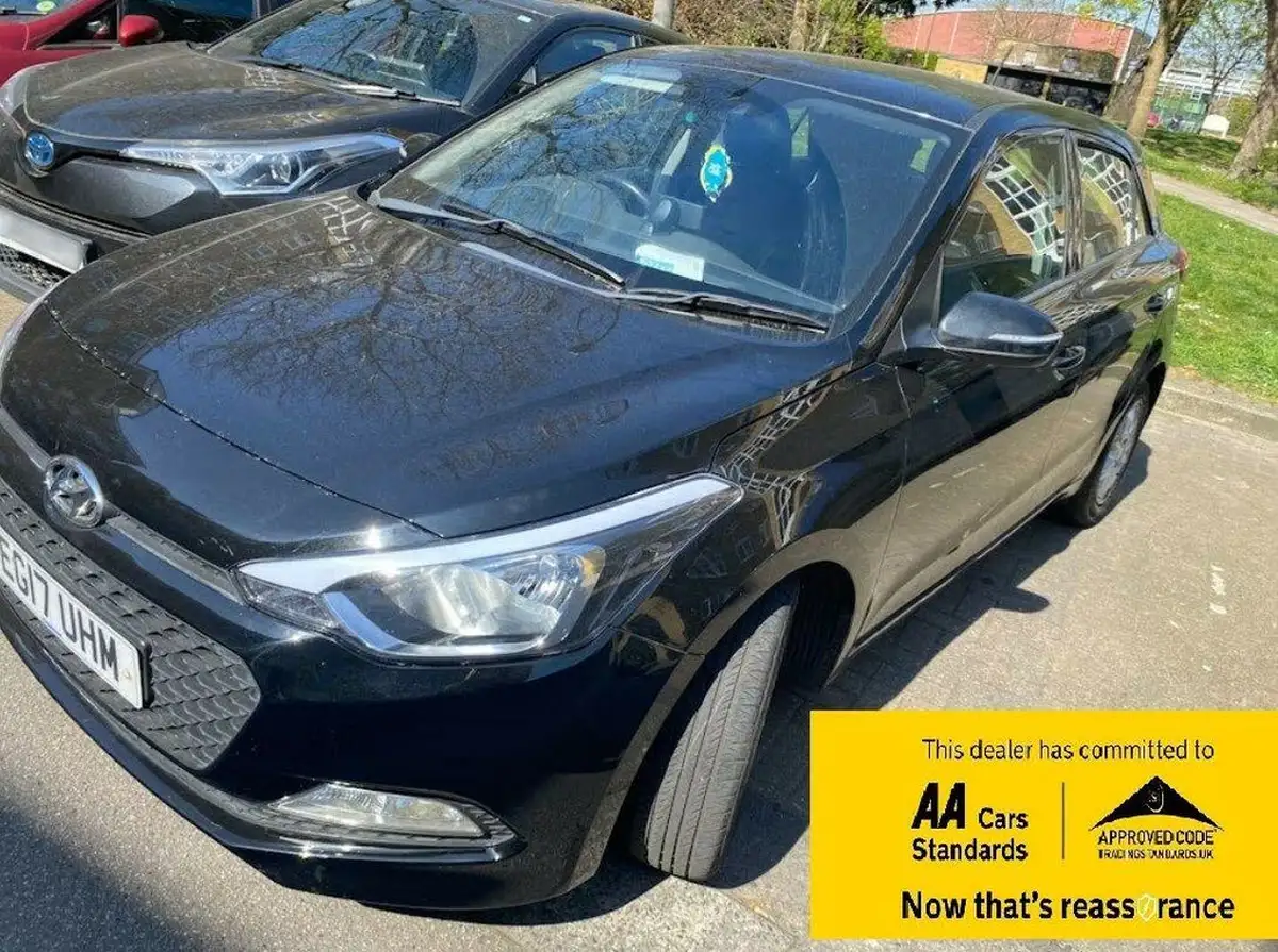2017-hyundai-i20-14-se-auto-big-1