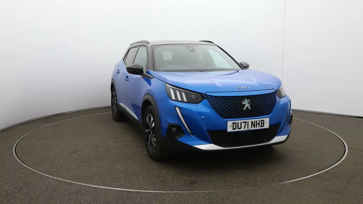 2021-peugeot-2008-suv-e-gt-big-33