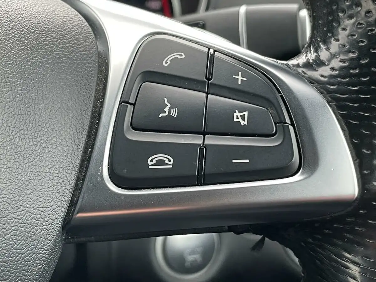 2018-mercedes-benz-gle-class-21d-gle250d-amg-night-edition-big-47