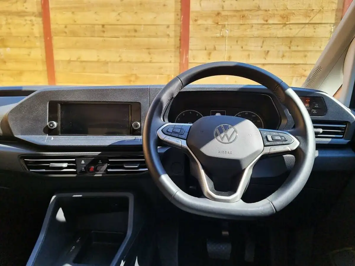 2023-volkswagen-caddy-15-tsi-maxi-life-big-1
