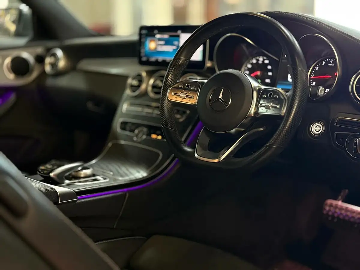 2019-mercedes-benz-c-class-20-c300-amg-line-premium-coupe-2d-big-12