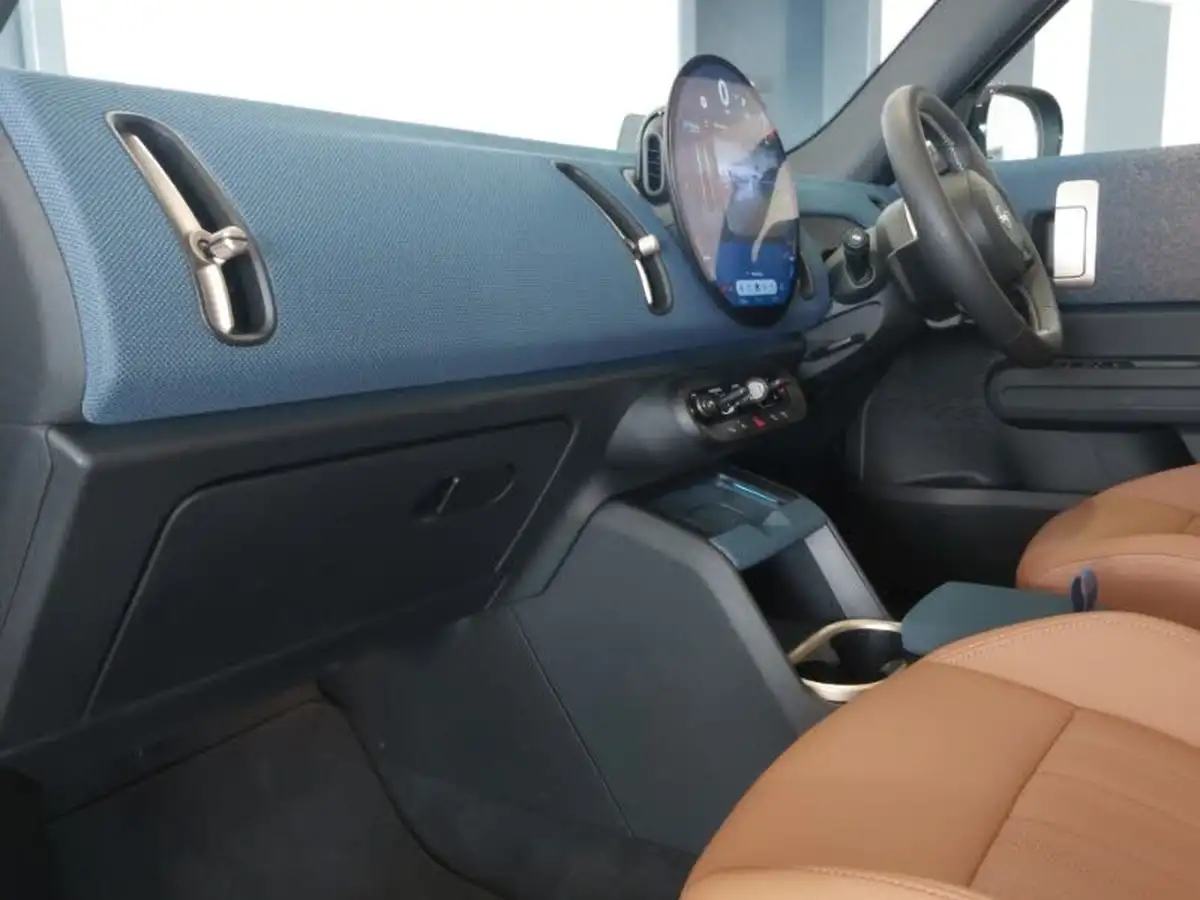 2024-mini-countryman-15-cooper-c-exclusive-big-6