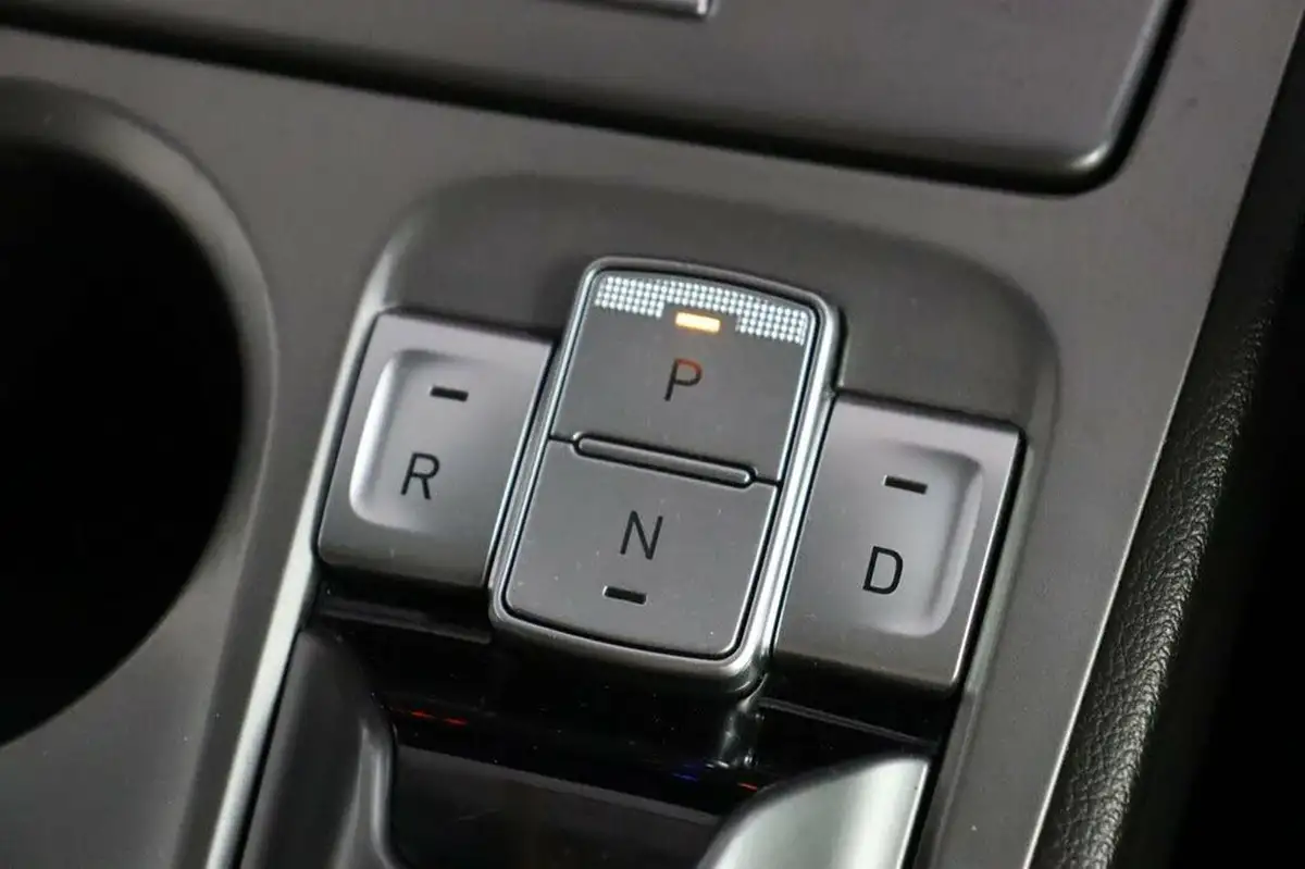 2021-hyundai-kona-e-premium-136ps-39kwh-105kw-obc-big-24
