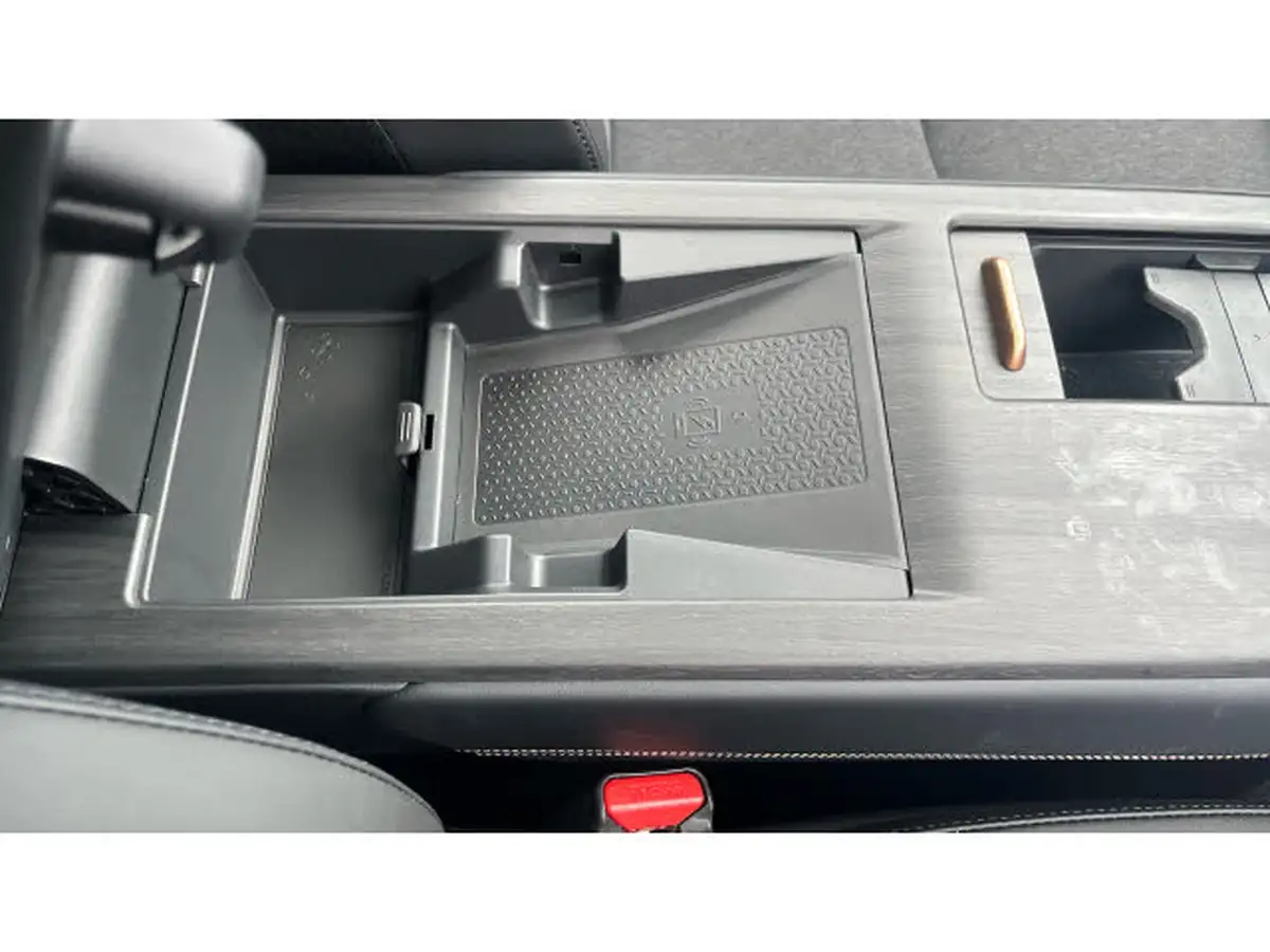 2024-nissan-ariya-e-advance-225kw-22kw-charger-e-4orce-big-33