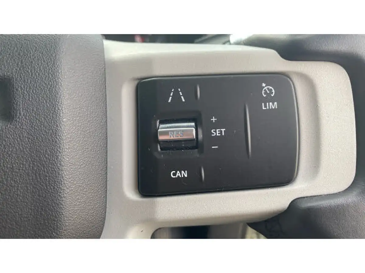 2020-land-rover-110-defender-20-d240-s-110-big-43