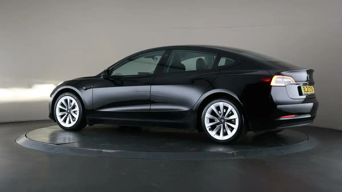 2021-tesla-model-3-e-long-range-4x4-big-68