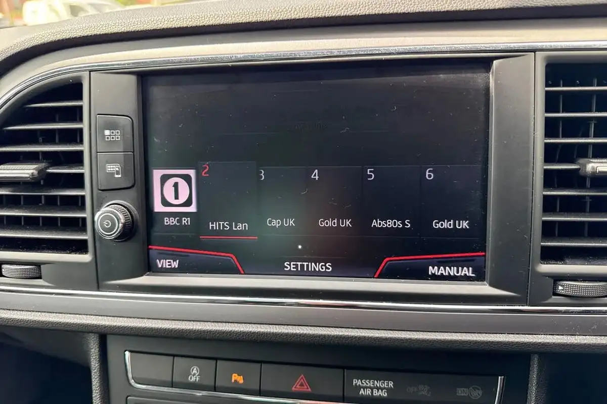 2019-seat-leon-16tdi-se-dynamic-ss-hatchback-big-42
