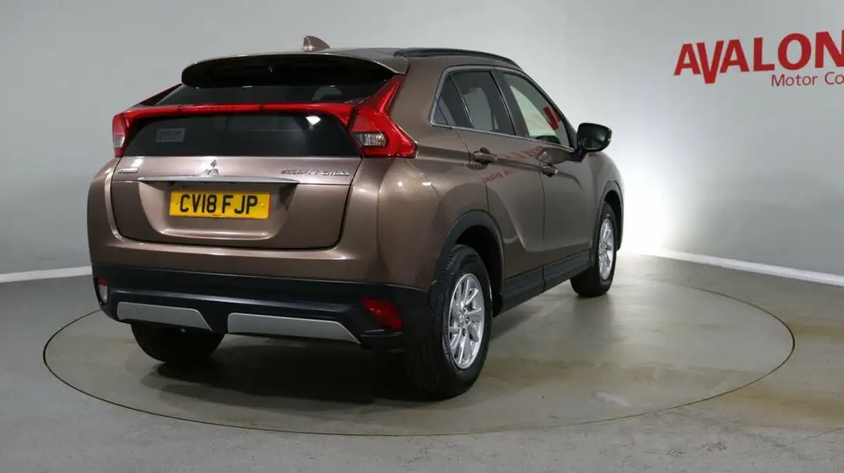 2018-mitsubishi-eclipse-cross-15-2-big-8