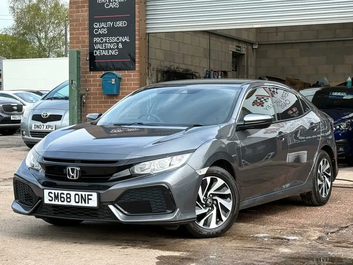 2018-honda-civic-10-vtec-turbo-se-126ps-hatchback-5d-big-5