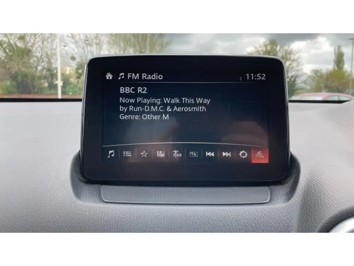 2020-mazda-mazda2-15-skyactiv-g-sport-nav-big-30