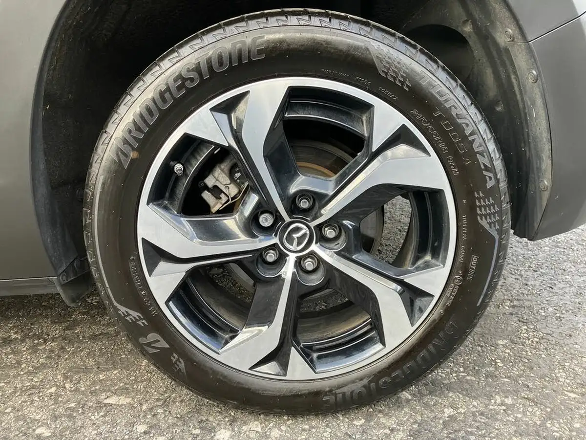 2023-mazda-mx-30-e-makoto-170ps-dark-grey-cloth-w-black-leatherette-830cc-big-6
