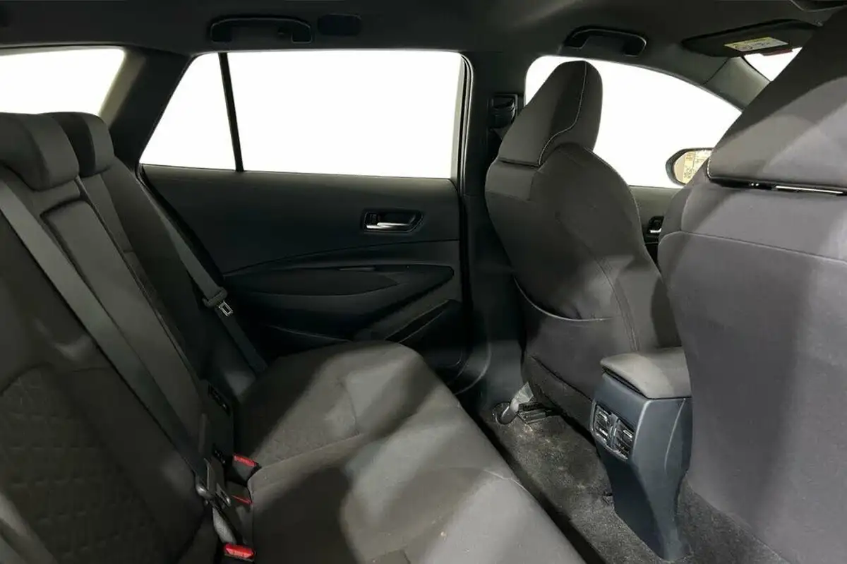 2021-toyota-corolla-18-vvt-i-icon-tech-spare-wheel-touring-sports-5d-big-6