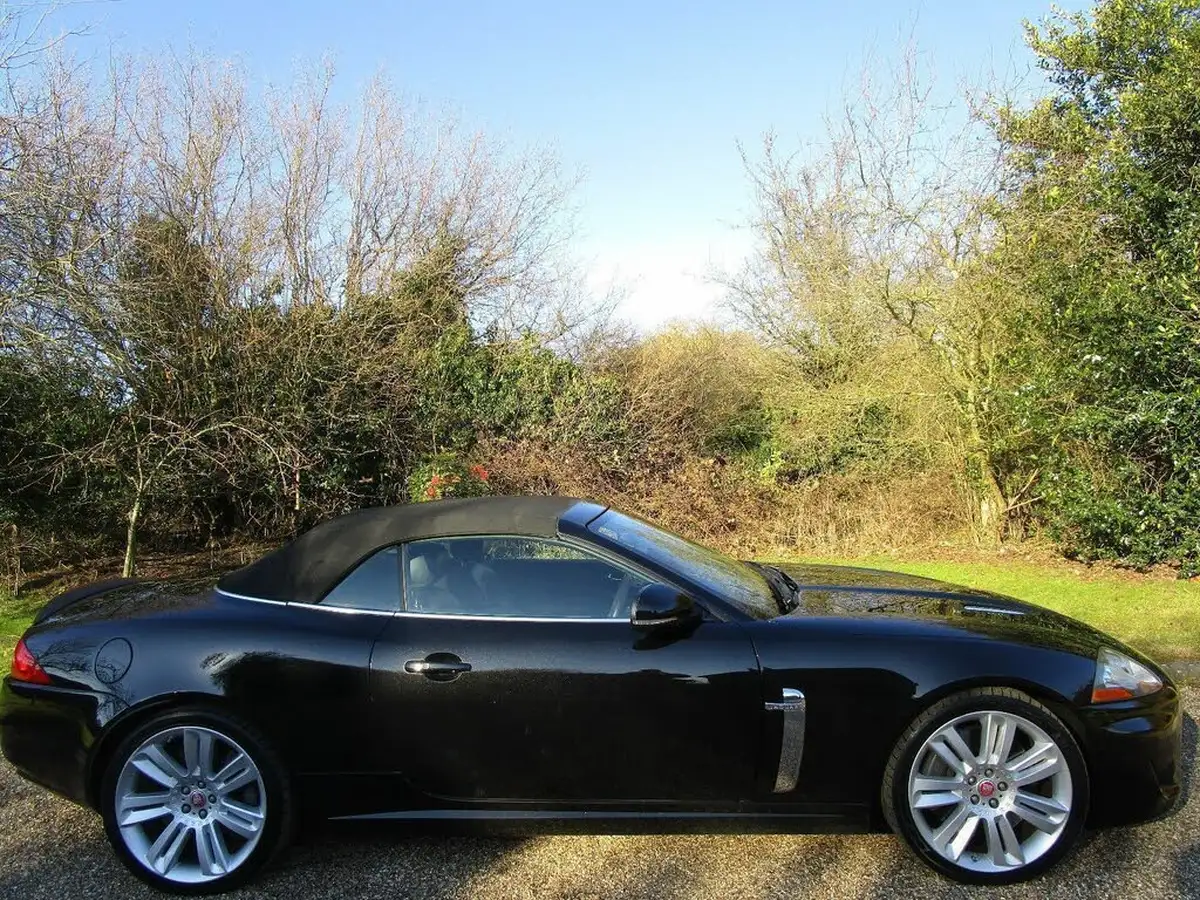 2009-jaguar-xk-big-2