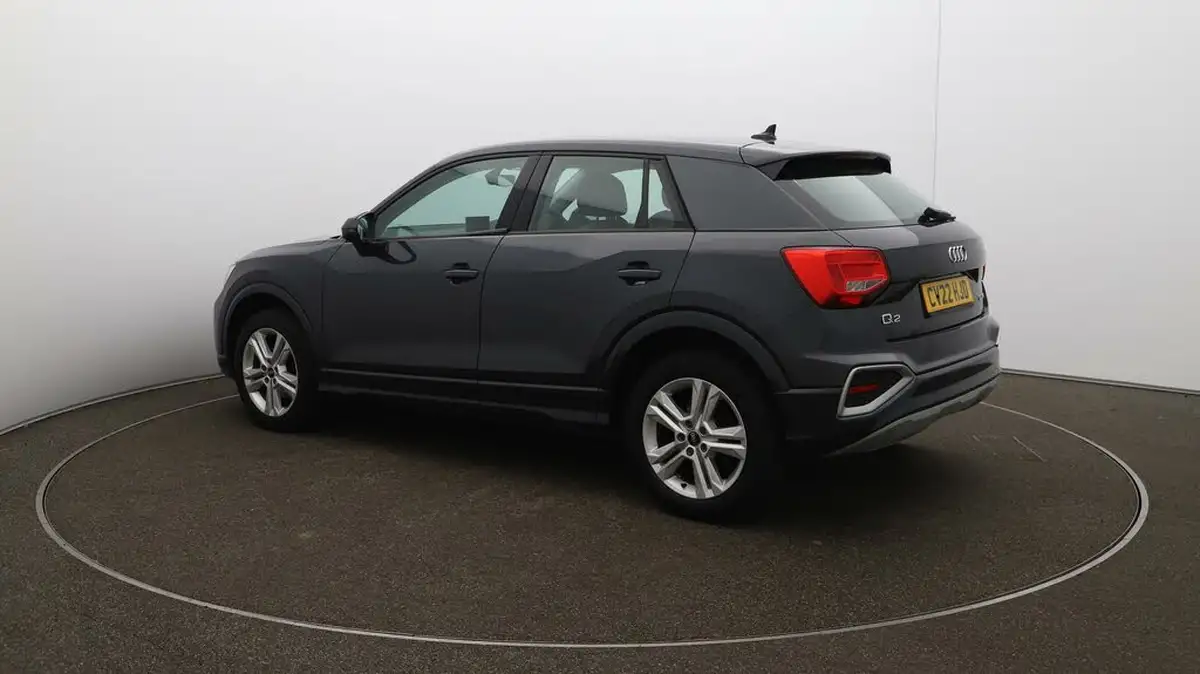 2022-audi-q2-10-30-tfsi-sport-big-26