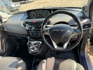 2012-chrysler-ypsilon-12-limited-small-8