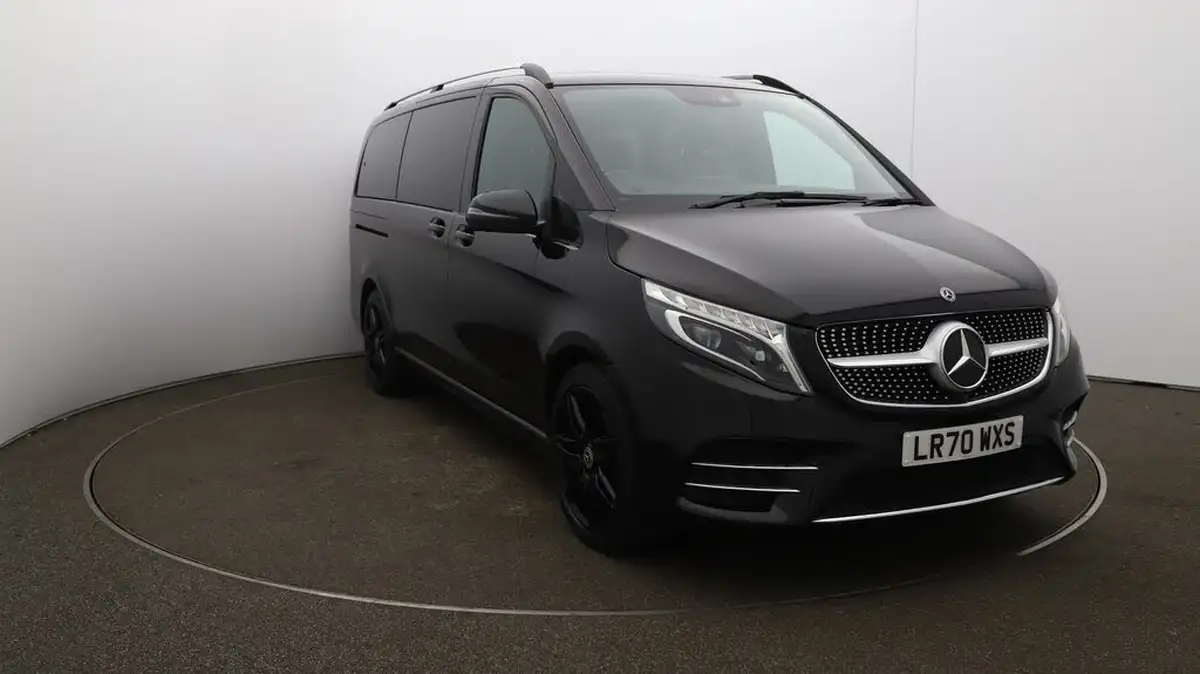 2020-mercedes-benz-v-class-20d-v220d-amg-line-long-big-36