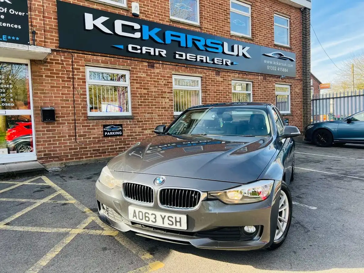 2013-bmw-3-series-20td-320d-efficientdynamics-163bhp-efficientdynamics-ss-saloon-4d-big-51