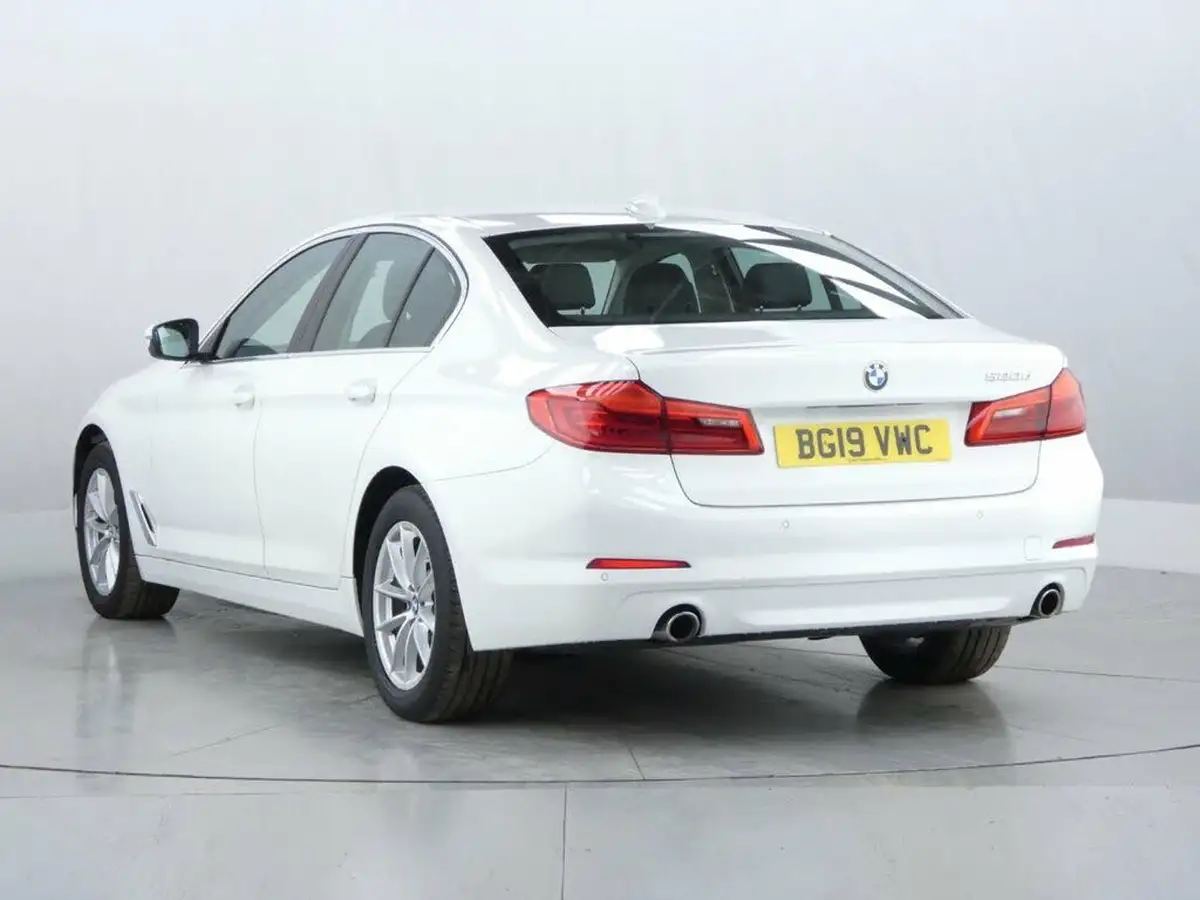 2019-bmw-5-series-20td-520d-se-190bhp-ss-saloon-4d-big-5