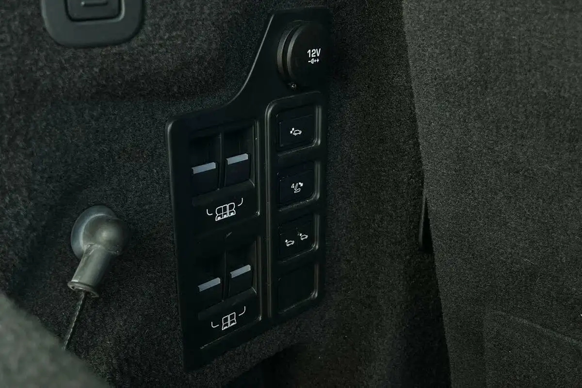 2019-land-rover-discovery-30-sd6-hse-luxury-big-33