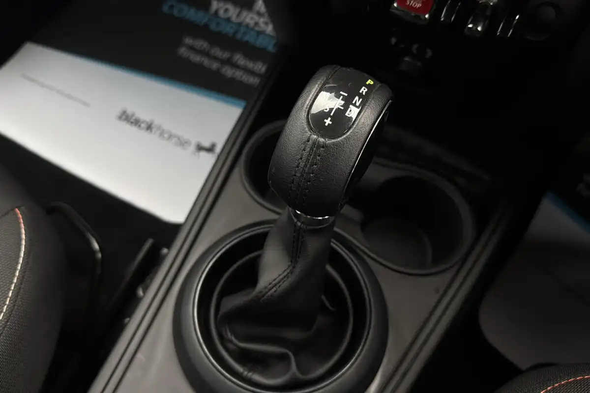 2017-mini-countryman-15-cooper-ss-auto-big-11