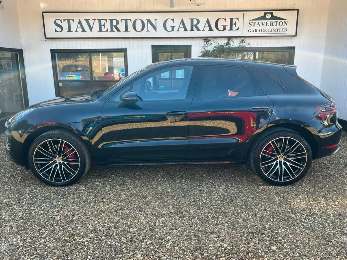 2015-porsche-macan-36-turbo-big-11