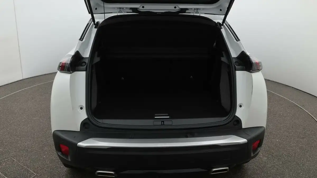 2021-peugeot-2008-suv-12-puretech-allure-premium-130bhp-eat8-big-17