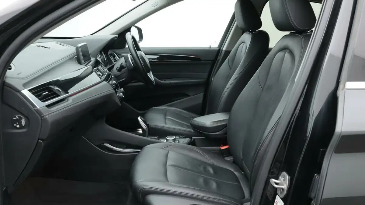 2020-bmw-x1-20td-sdrive18d-xline-sport-auto-big-14