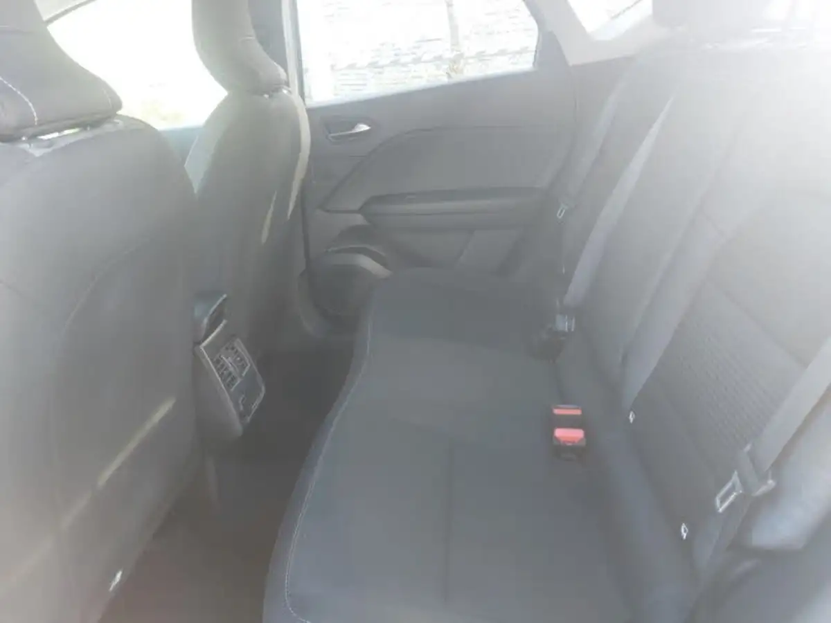 2021-renault-captur-10-tce-iconic-90ps-big-5