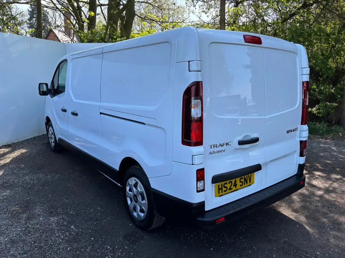 2024-renault-trafic-20dci-ll30-130-advance-panel-big-7