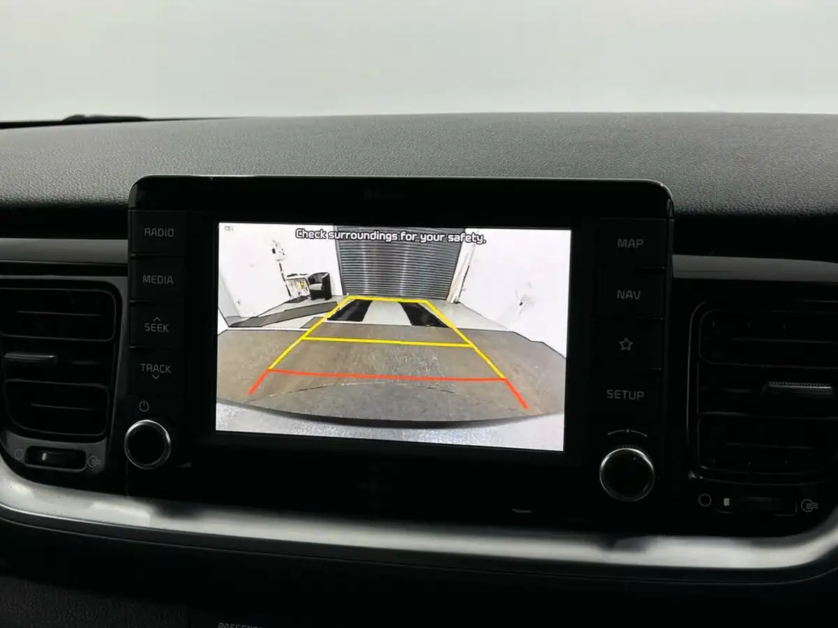 2019-kia-stonic-10-t-gdi-4-dct-big-21