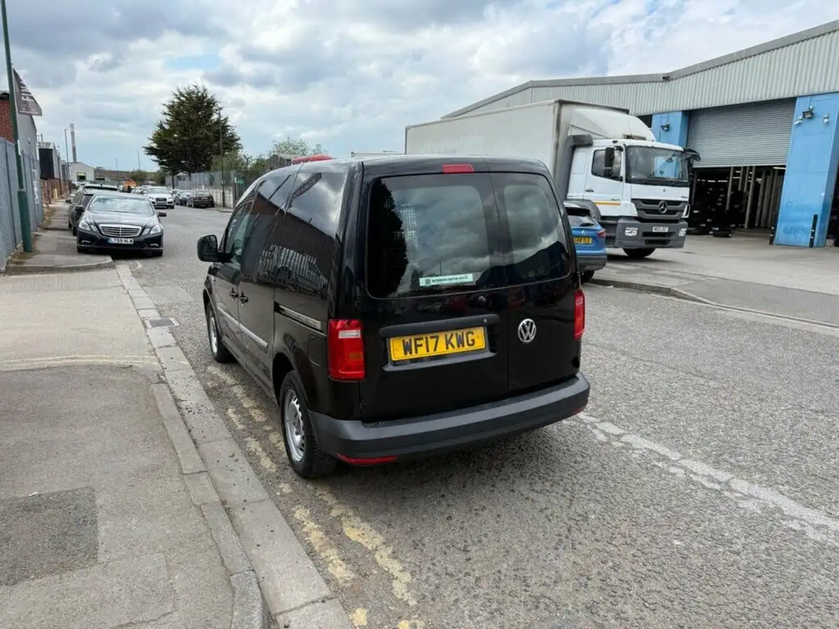 2017-volkswagen-caddy-20tdi-c20-startline-bmt-75pseu6-panel-big-5