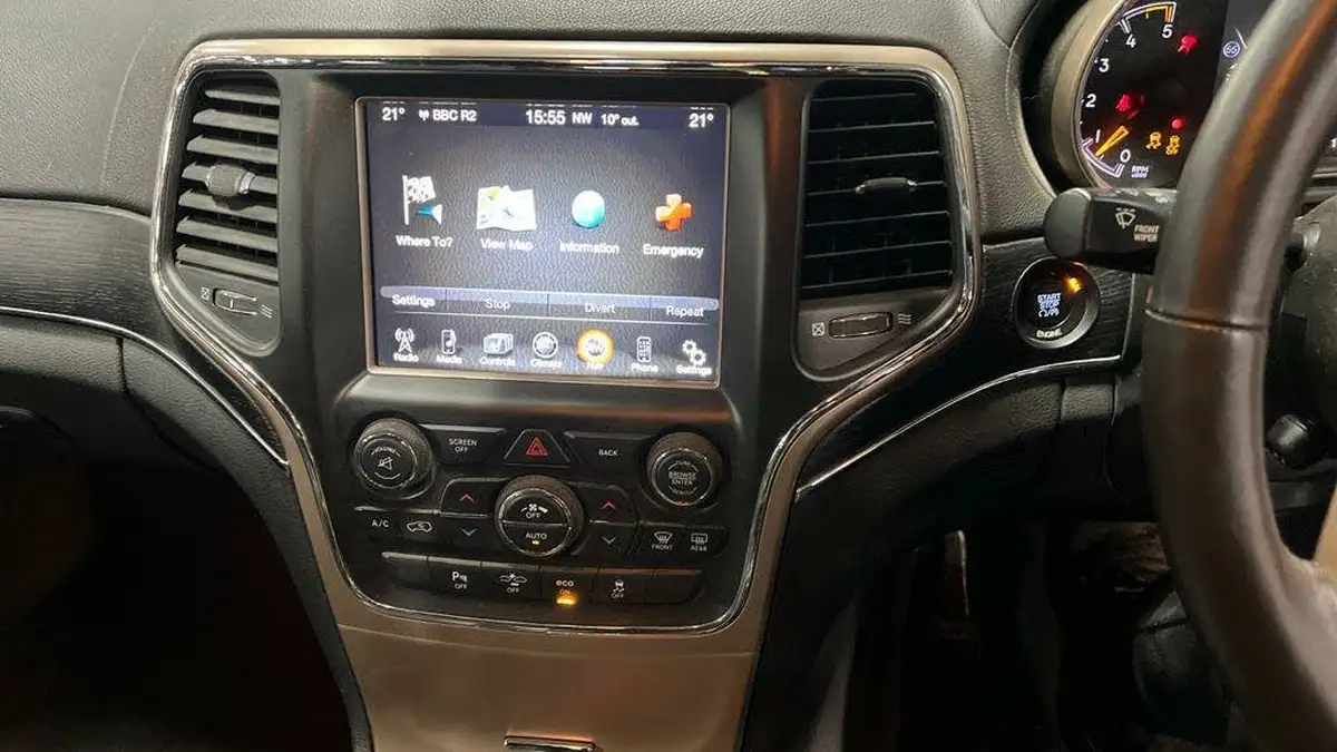 2014-jeep-grand-cherokee-30crd-summit-big-35