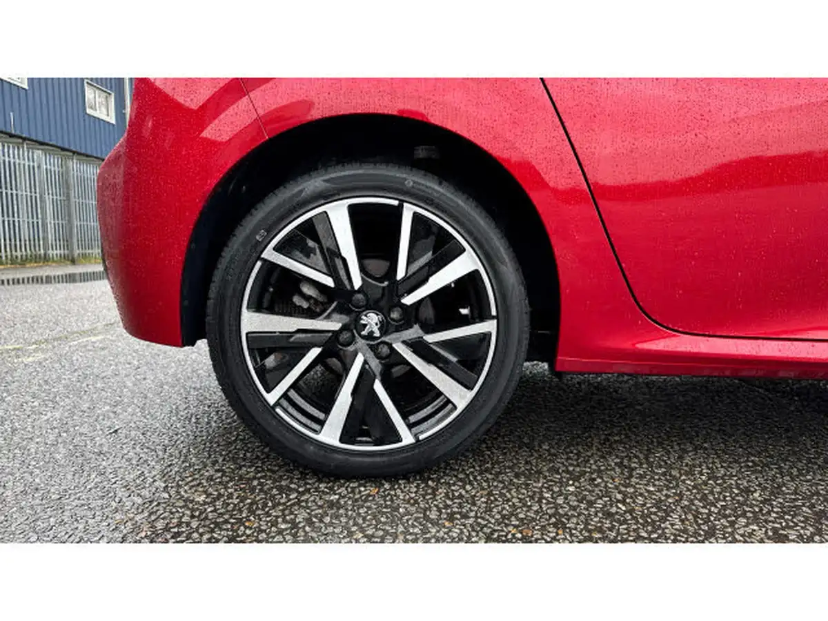 2020-peugeot-208-12-puretech-allure-premium-100bhp-big-6