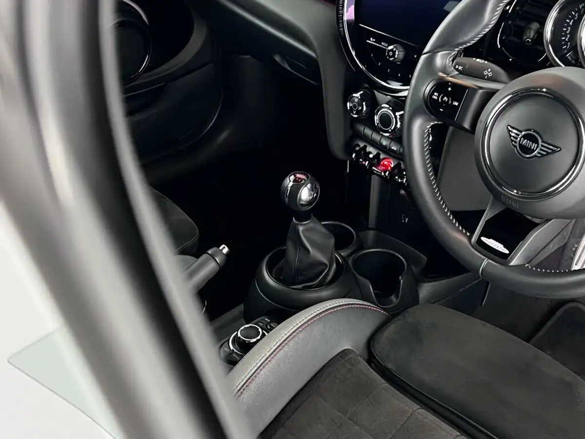 2022-mini-cooper-15-cooper-sport-hatchback-3d-big-34